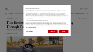 Trinova - Tilting Three-Wheeled Electric Vehicle