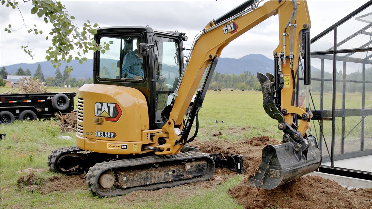 cat 303 excavator truck