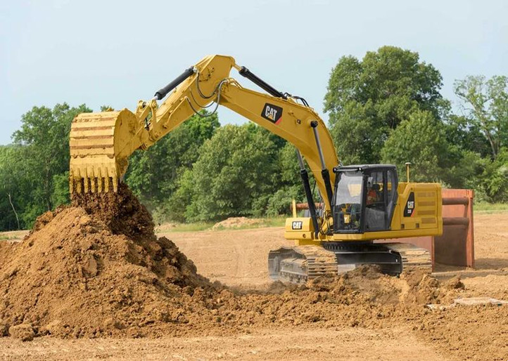 330 cat excavator truck