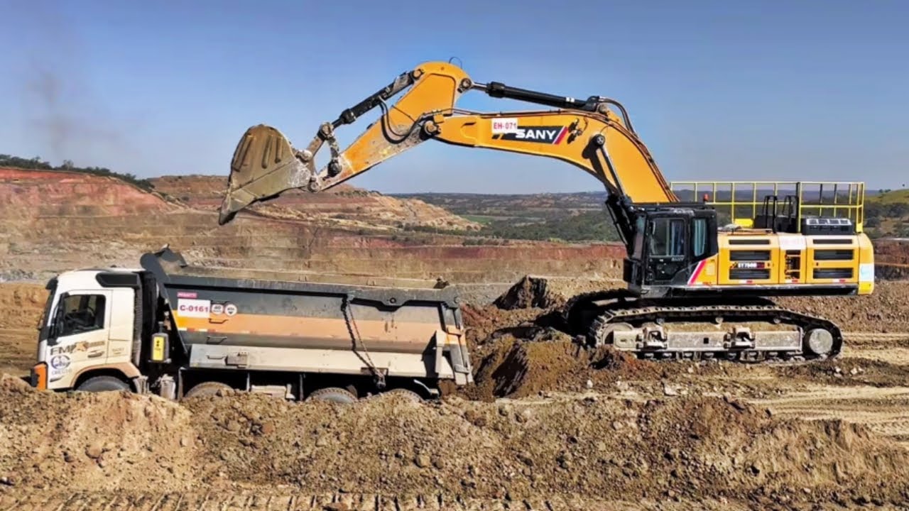 750 excavator