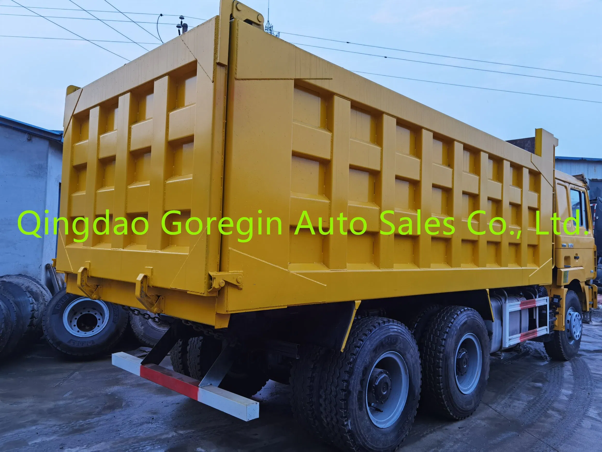 10 Tires 8x4 Tipper Truck