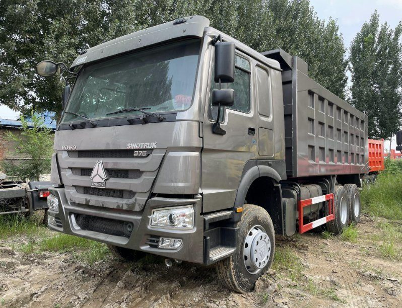 sinotruk Howo Dump Truck With 371-420hp For Highway Transportation