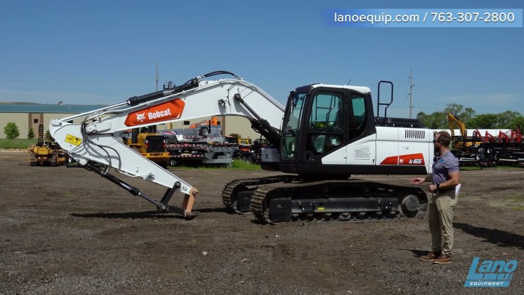 biggest bobcat excavator truck
